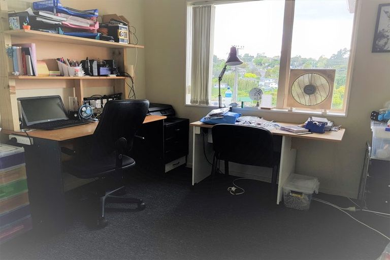 Photo of property in 223 Triangle Road, Massey, Auckland, 0614