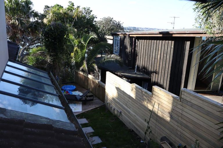 Photo of property in 15a Beresford Street, Bayswater, Auckland, 0622