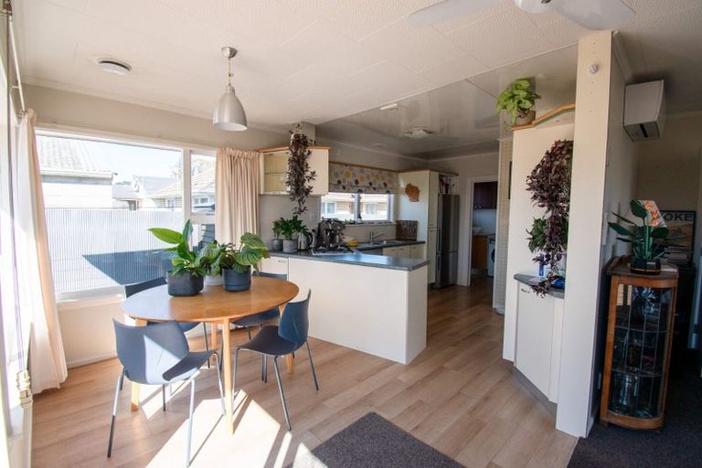 Photo of property in 7 Vancouver Crescent, Wainoni, Christchurch, 8061