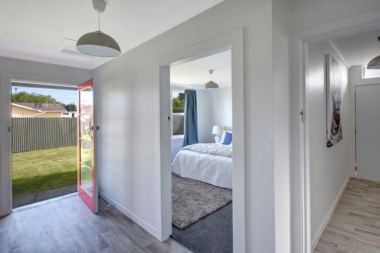 Photo of property in 6 Edward Street, Milton, 9220