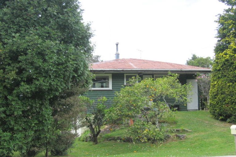 Photo of property in 16 Harbour View Road, Omokoroa, 3114