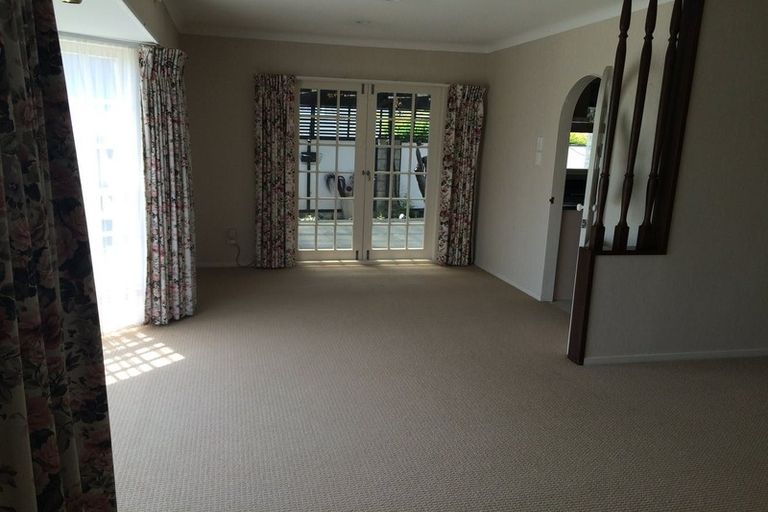 Photo of property in 23 Serrita Avenue, Sunnyhills, Auckland, 2010