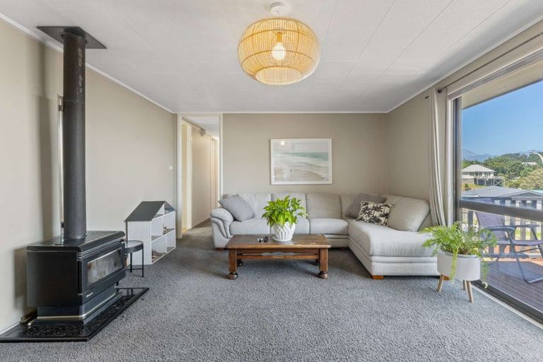 Photo of property in 13 Tahurangi Place, Spotswood, New Plymouth, 4310