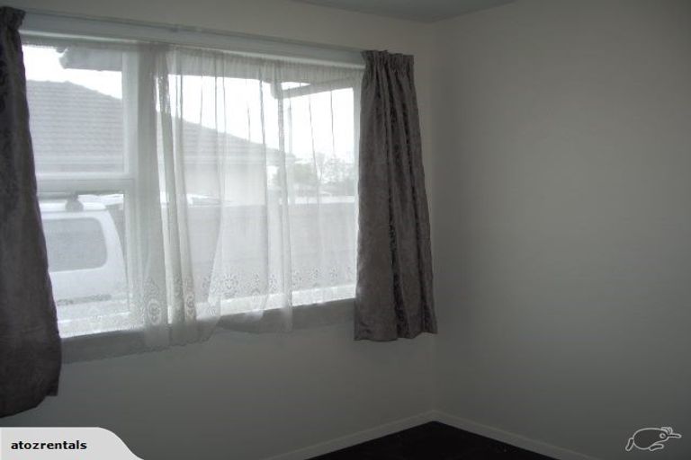 Photo of property in 33 Cotswold Avenue, Bishopdale, Christchurch, 8053