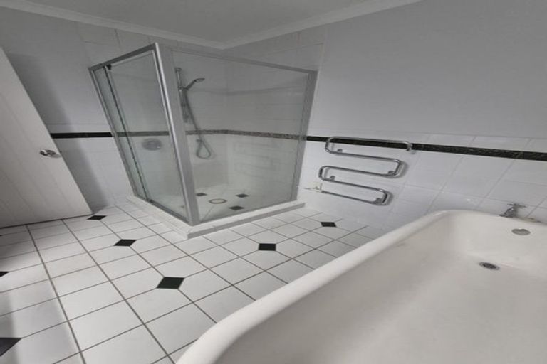 Photo of property in 27b Opoia Road, Hamilton East, Hamilton, 3216