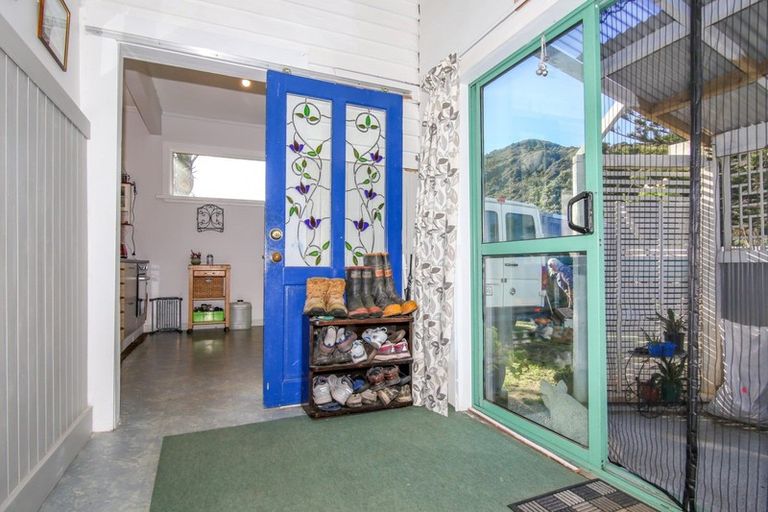 Photo of property in 2 Curtis Street, Hector, 7822