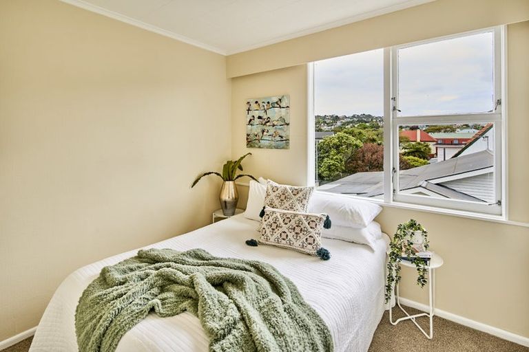 Photo of property in 229 Karori Road, Karori, Wellington, 6012