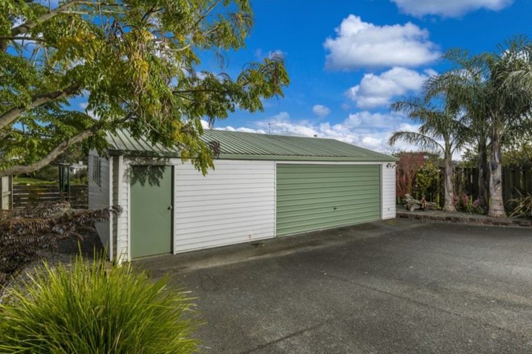 Photo of property in 151 Arran Road, Browns Bay, Auckland, 0630