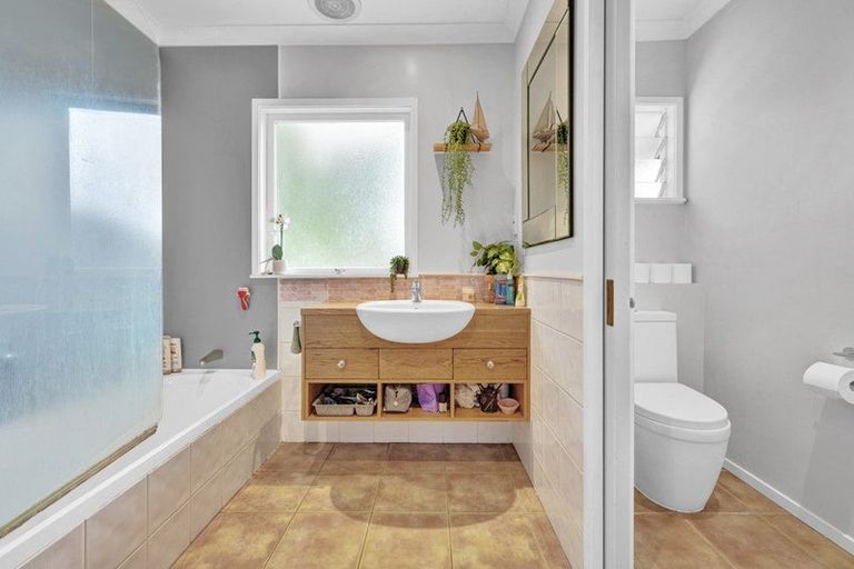 Photo of property in 29 Collie Street, Hillpark, Auckland, 2102