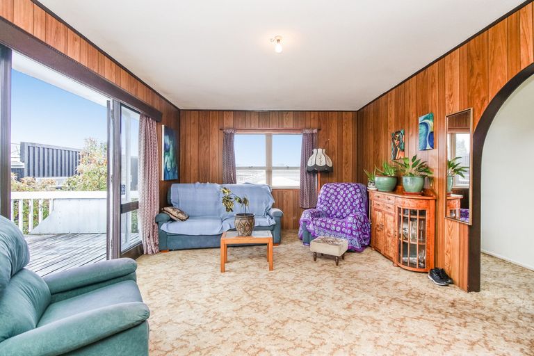 Photo of property in 40 Mason Street, New Lynn, Auckland, 0600