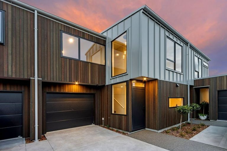 Photo of property in 2/76 Caledonian Road, St Albans, Christchurch, 8014