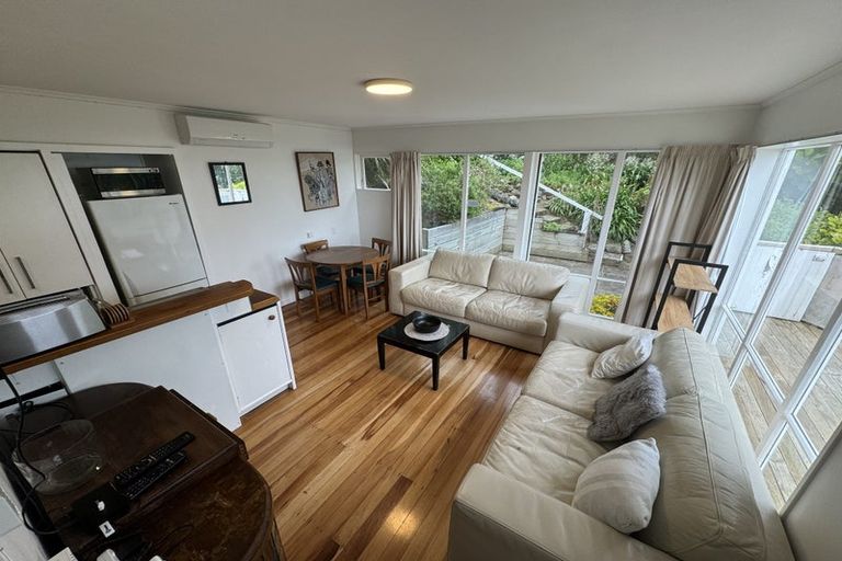 Photo of property in 37 Putnam Street, Northland, Wellington, 6012