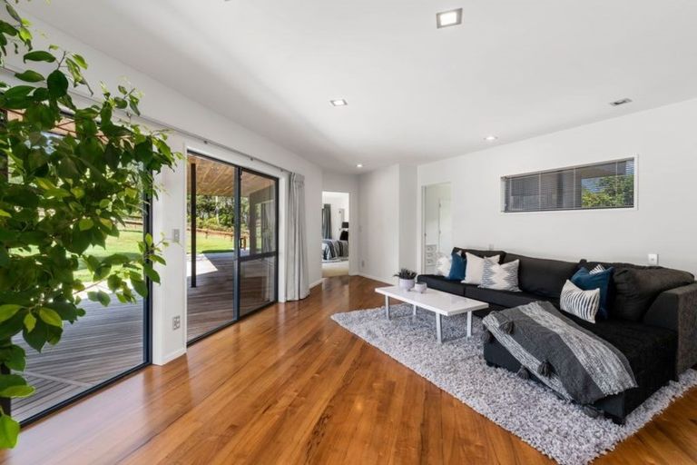 Photo of property in 206 Trigg Road, Kumeu, 0891