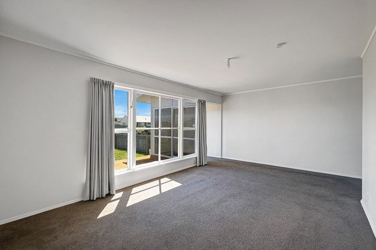 Photo of property in 26-28 Matipo Street, Castlecliff, Whanganui, 4501