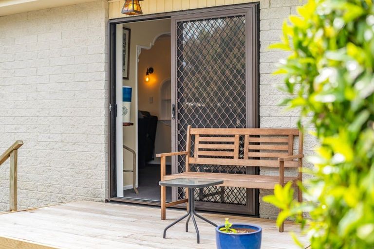 Photo of property in 1/63 Fraser Crescent, Elderslea, Upper Hutt, 5018