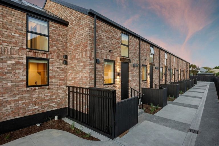 Photo of property in 3/196 Hills Road, Edgeware, Christchurch, 8013