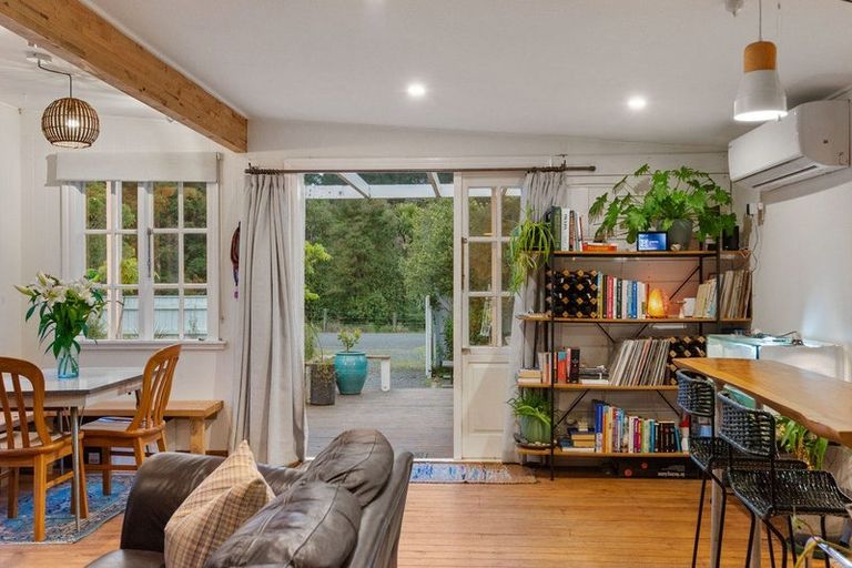 Photo of property in 92 Beach Road, Long Beach, Port Chalmers, 9081