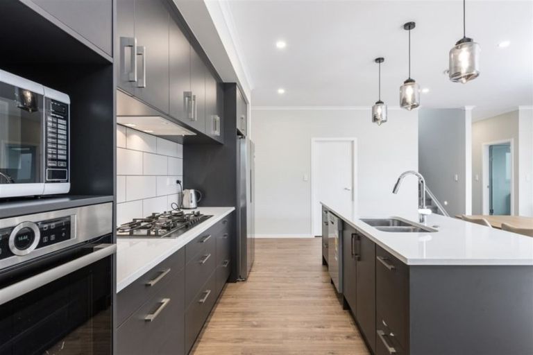 Photo of property in 123a Wharf Road, Te Atatu Peninsula, Auckland, 0610