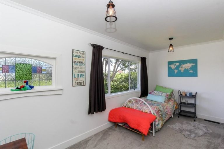 Photo of property in 18 David Street, Westown, New Plymouth, 4310