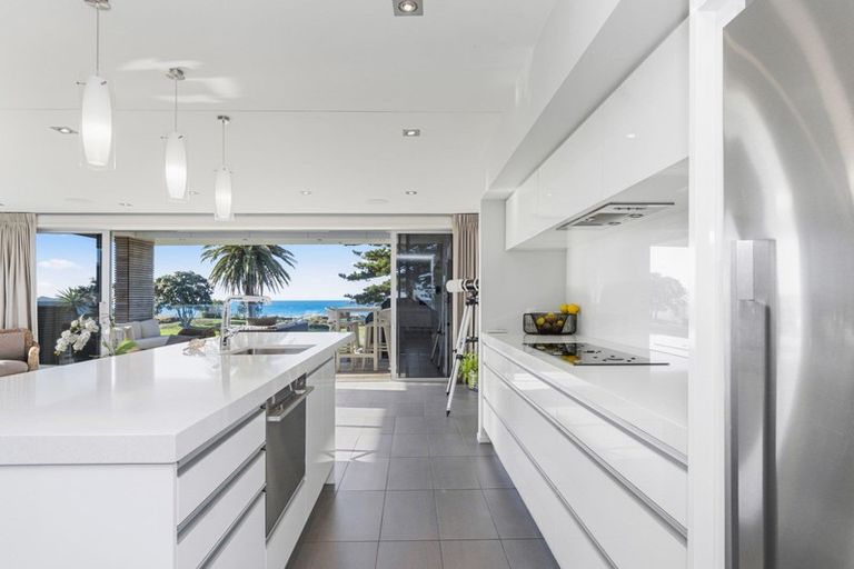 Photo of property in 36 Marine Parade, Mount Maunganui, 3116