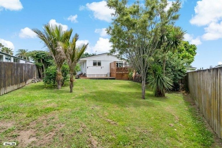 Photo of property in 8 Tawa Place, Waiuku, 2123