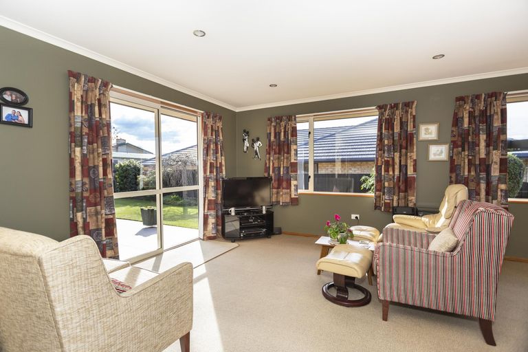 Photo of property in 24 Hannah Place, Holmes Hill, Oamaru, 9401