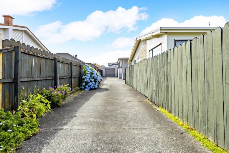 Photo of property in 2/79 Victoria Road, Papatoetoe, Auckland, 2025