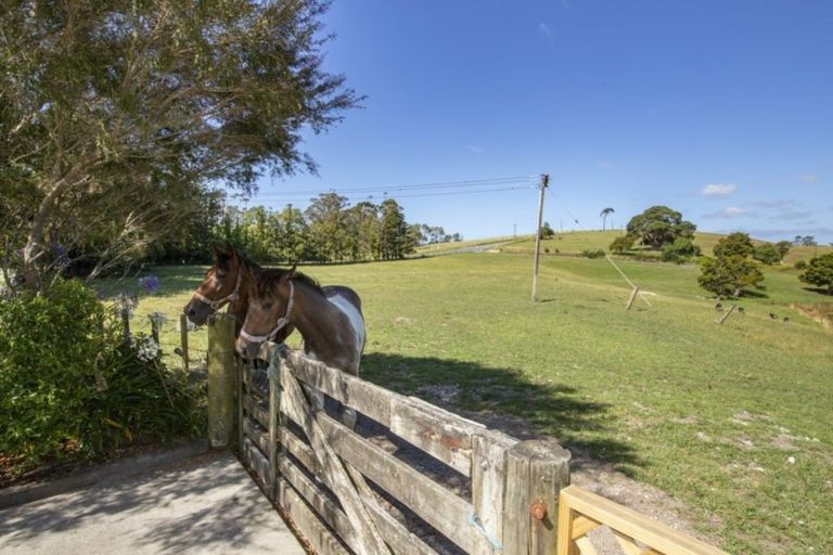Photo of property in 72 Valley Road, Paraparaumu, 5032