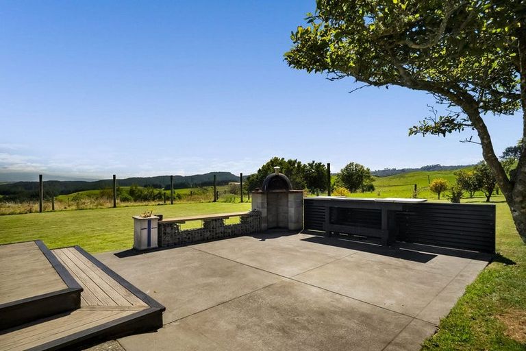 Photo of property in 1397 Meremere Road, Ohangai, Hawera, 4672