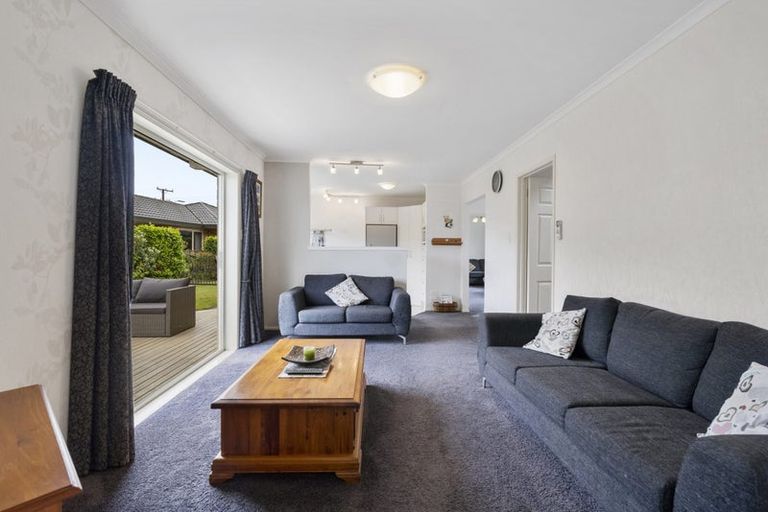 Photo of property in 430 Mangorei Road, Highlands Park, New Plymouth, 4312