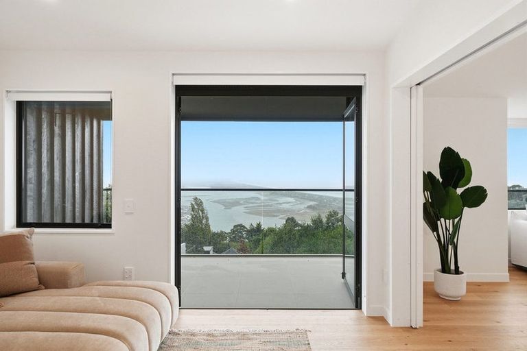 Photo of property in 2/24 Revelation Drive, Clifton, Christchurch, 8081