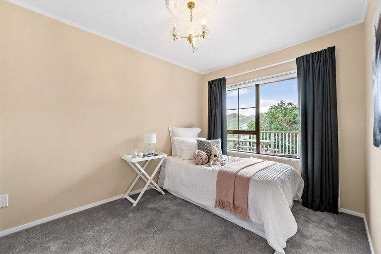 Photo of property in 25 Satara Crescent, Khandallah, Wellington, 6035