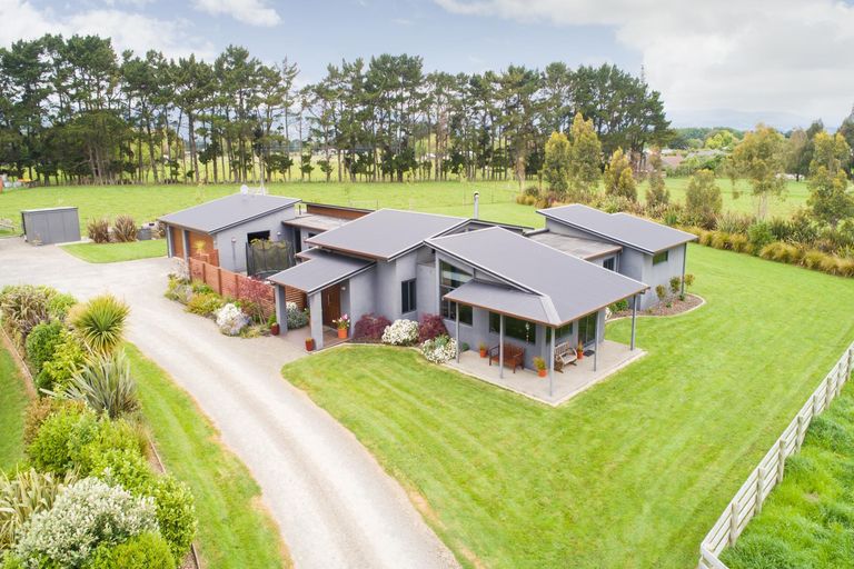 Photo of property in 5/454 Stoney Creek Road, Kelvin Grove, Palmerston North, 4470
