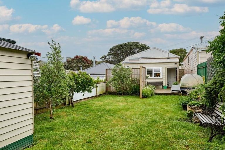 Photo of property in 59 Herald Street, Berhampore, Wellington, 6023