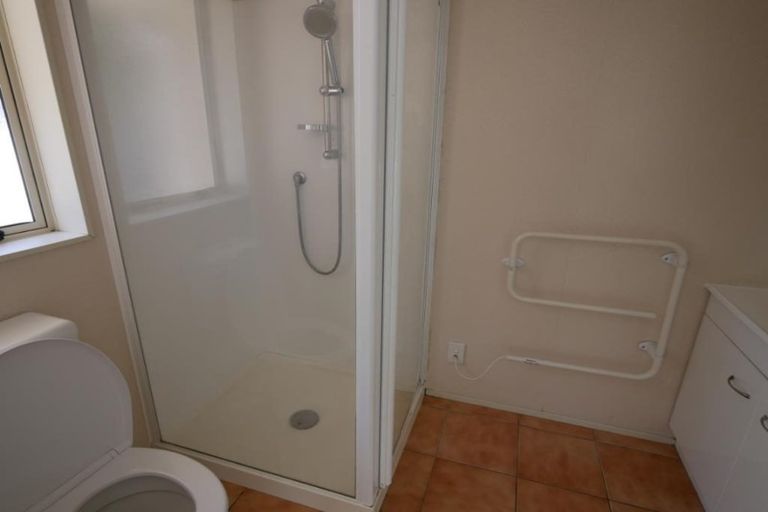 Photo of property in 19 King Edward Avenue, Papakura, 2110