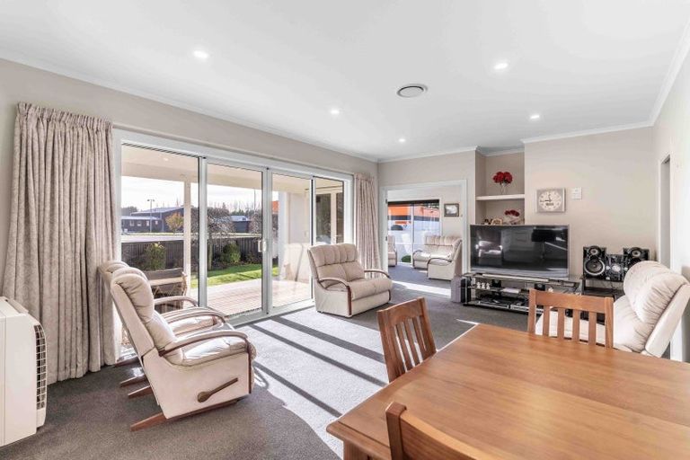 Photo of property in 78 Great North Road, Winton, 9720