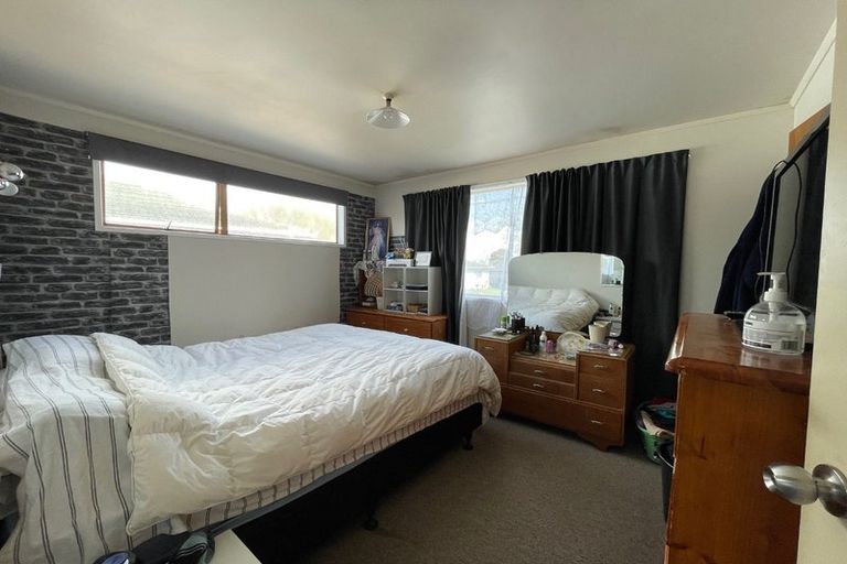 Photo of property in 11 Tilbrook Place, Papakura, 2110