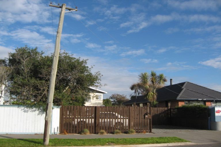 Photo of property in 28 Estuary Road, New Brighton, Christchurch, 8061