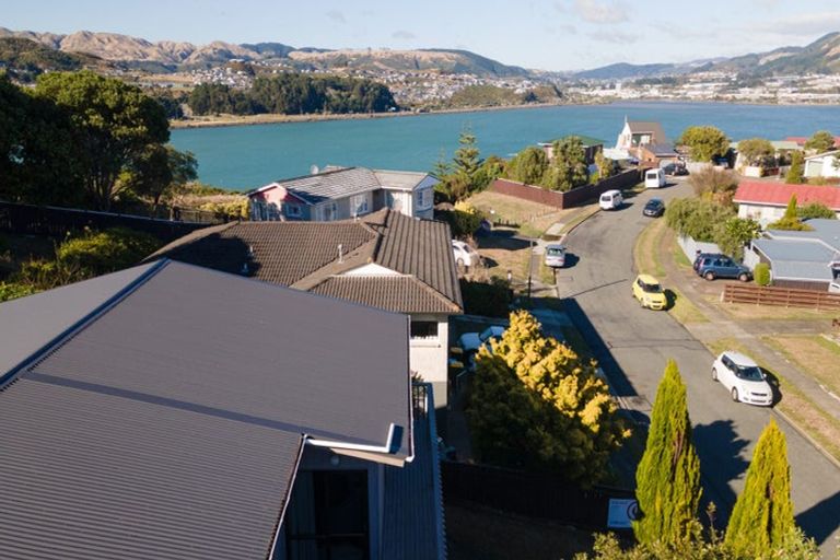 Photo of property in 27 Inlet View, Titahi Bay, Porirua, 5022