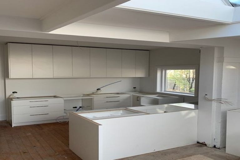 Photo of property in 26 Gamblins Road, Saint Martins, Christchurch, 8022