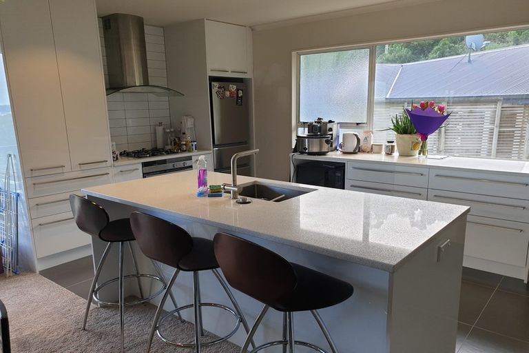 Photo of property in 82a Madras Street, Khandallah, Wellington, 6035