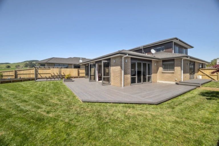 Photo of property in 27 Devoy Drive, Owhata, Rotorua, 3010