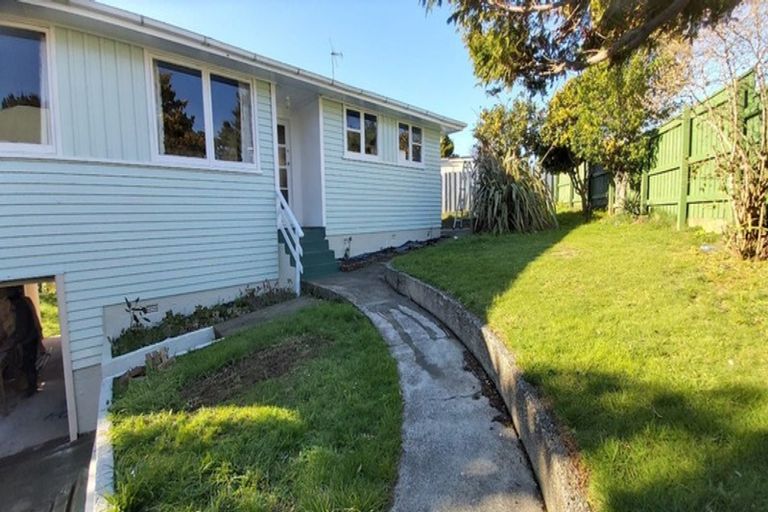 Photo of property in 53 Leicester Street, Cannons Creek, Porirua, 5024