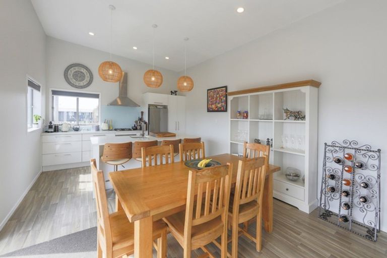 Photo of property in 12 Devon Street, Mangawhai Heads, Mangawhai, 0505