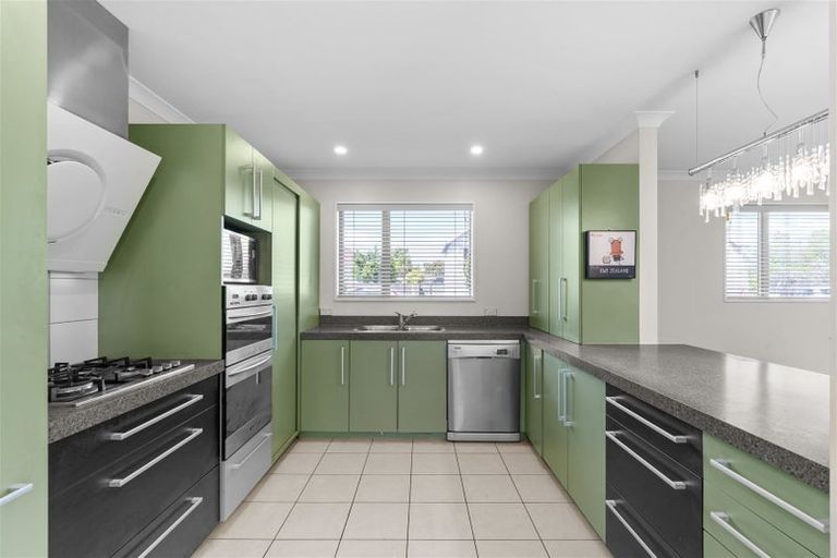 Photo of property in 98 Elizabeth Street, Riccarton, Christchurch, 8041