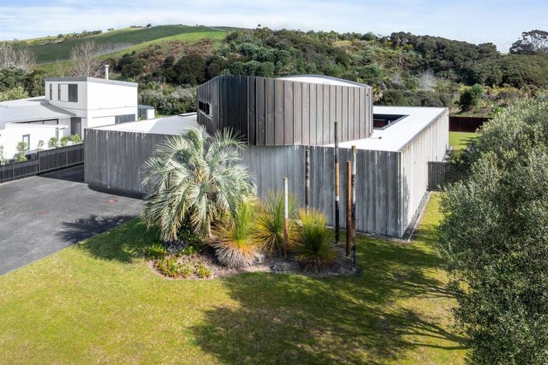 Photo of property in 184 Mangatawhiri Road, Omaha, 0986