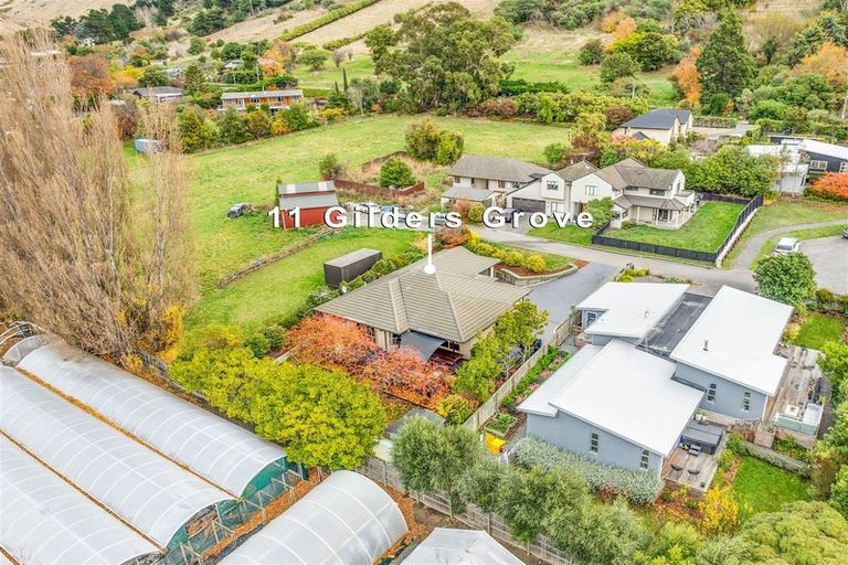 Photo of property in 11 Gilders Grove, Heathcote Valley, Christchurch, 8022
