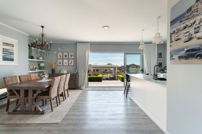 Photo of property in 165 Rowesdale Drive, Ohauiti, Tauranga, 3112