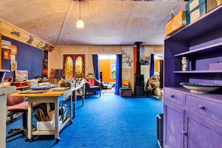 Photo of property in 20 Domett Street, Waitara, 4320