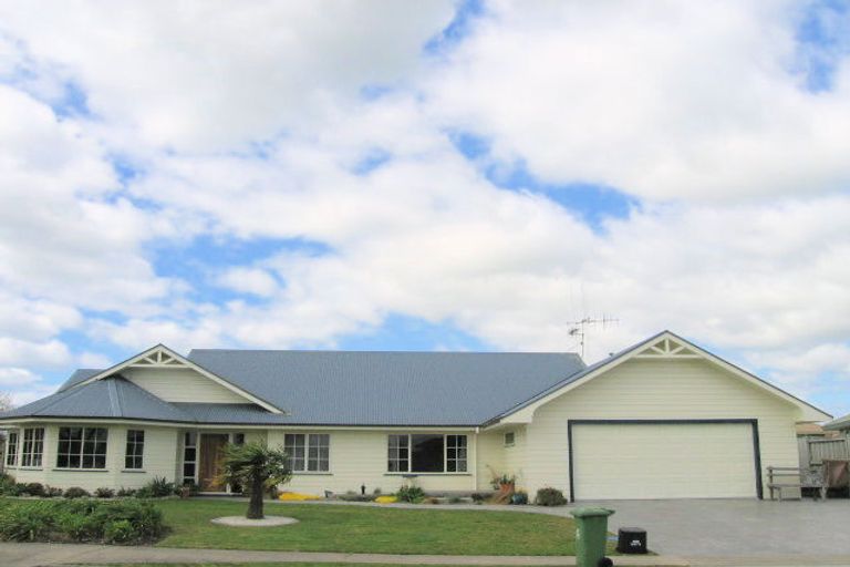Photo of property in 15 Longview Drive, Papamoa Beach, Papamoa, 3118